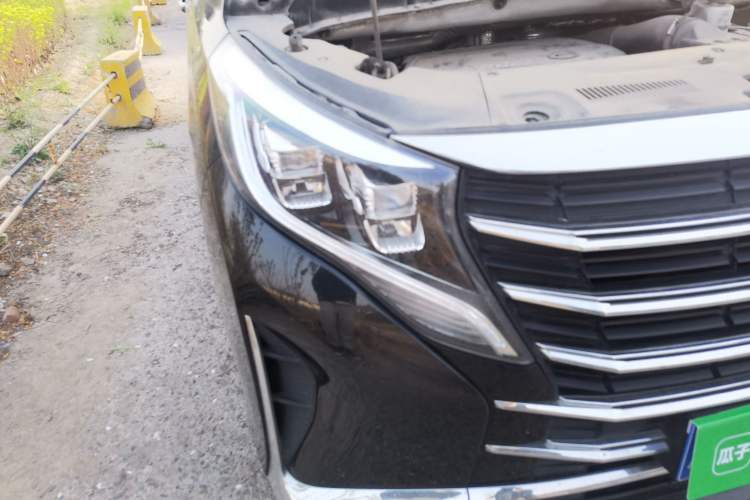 Used GAC Trumpchi M8 2021 Lingxiu Series 390T Deluxe Edition Right Front Headlight
