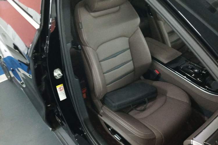 Used BYD Han 2020 EV Long-Range Luxury Model
