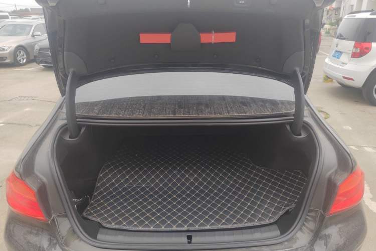 Used BMW 5 Series New Energy 2020 530Le Luxury Package Trunk