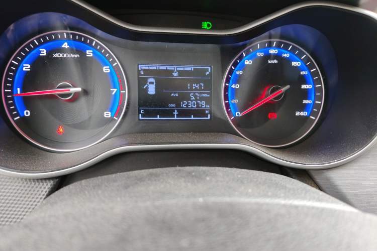 Used Geely Auto Vision 2019 Upgraded Model 1.5L Manual Luxury Version China VI Standard
