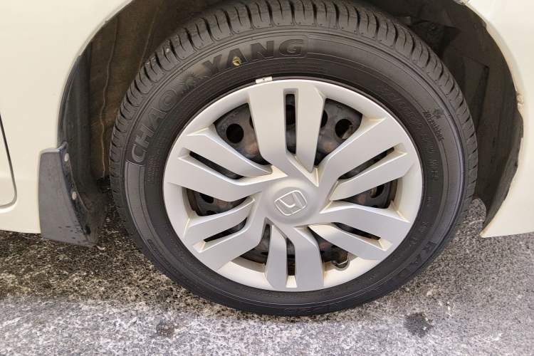 Used Honda Fit 2016 1.5L LXS CVT Comfort Sunroof Version Right Front Wheel Hub