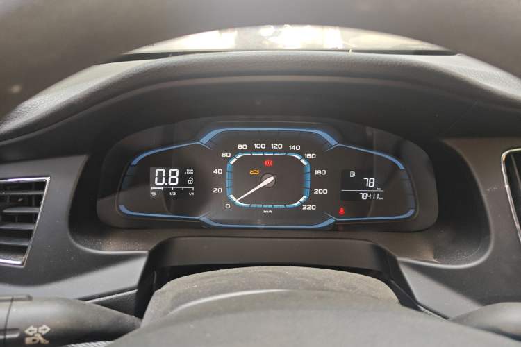 Used Roewe 360 2015 1.5L Manual Luxury Edition
