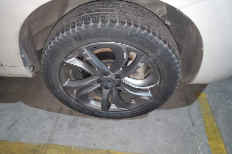 Used Haval H6 Coupe 2019 1.5T Automatic Two-Wheel Drive Elite Version China VI Standard Right Front Wheel Hub