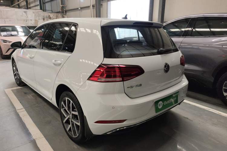 Used Volkswagen Golf 2020 200TSI DSG Comfortable and Ambitious Edition