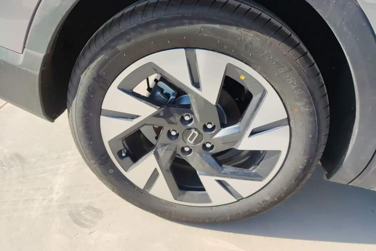 Used Bestune Yueyi 07 2025 210km Joyful Edition