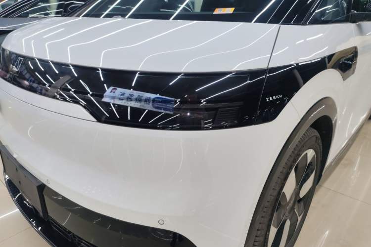 Used Zeekr MIX 2025 Intelligent Driving Version
