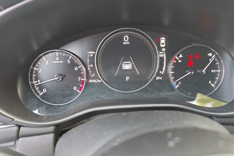 Used Mazda 3 Axela 2021 2.0L Automatic Zhiqing Edition Odometer Close Up