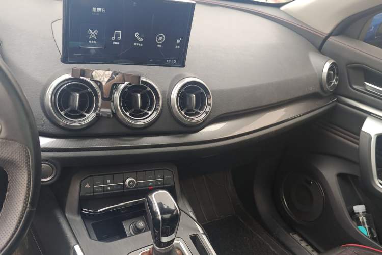 Used Wey VV5 2017 2.0T Ultra-Luxury Version
