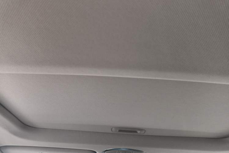 Used Hyundai Sonata Plug-in Hybrid 2018 2.0 PHE Smart Enjoyment Version China VI Standard Headliner