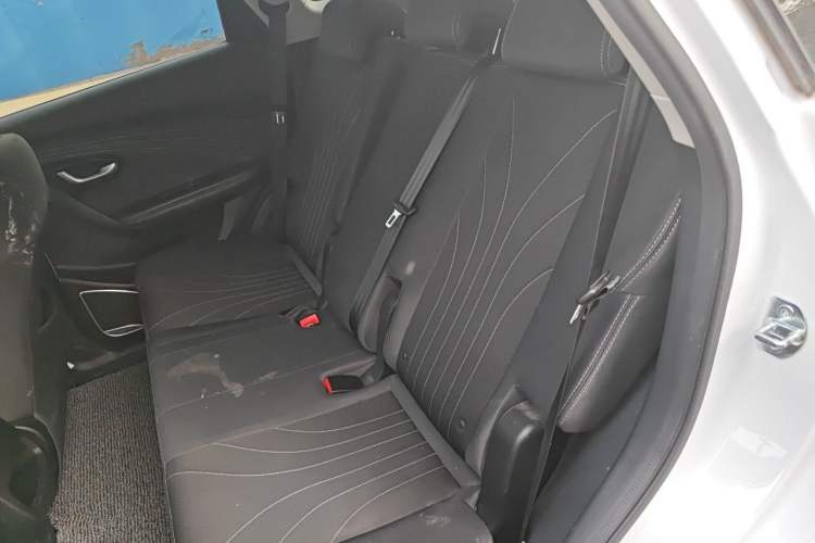Used JETOUR X70M 2022 1.5T Manual Advanced Partner 7-Seater
