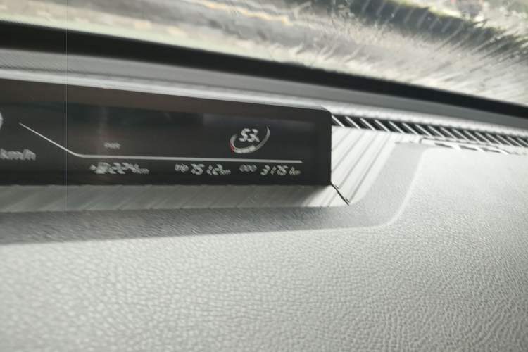 Used NETA V 2022 Chao 400 Lite Odometer Close Up