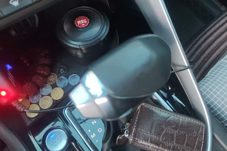 Used Dongfeng Aeolus AX7 2021 1.6T Automatic Zhiyue Edition Gear Lever