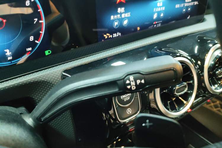 Used Mercedes-Benz A-Class 2022 Restyled A 200 L Sport Sedan Fashion Version Gear Lever