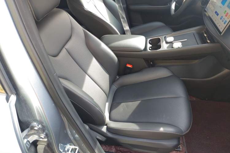 Used Baojun Yunhai 2024 140km Plug-in Hybrid Version