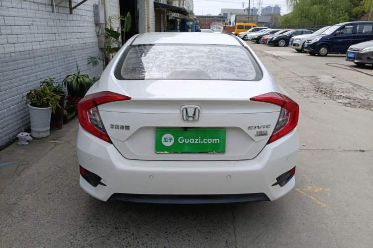 Used Honda Civic 2016 180TURBO CVT Comfort Version
