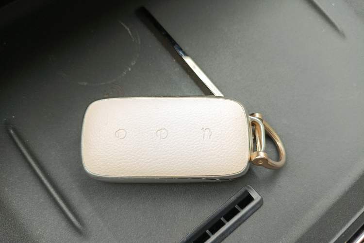 Used Geely Galaxy 8 2025 130km EM-P Starship Edition
