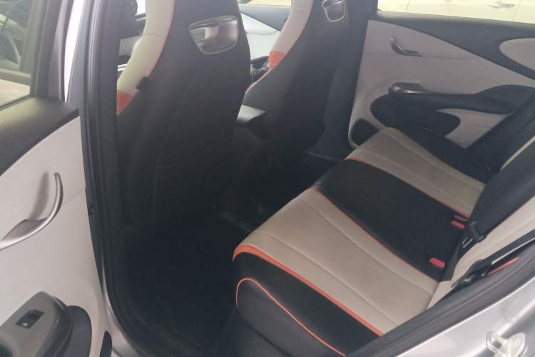 Used BYD Dolphin 2021 405 km Fashion Edition
