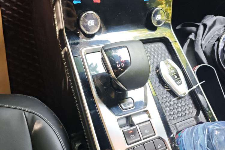 Used JETOUR X90 2022 Zilong 2.0T DCT Changsheng Edition 7-Seater
