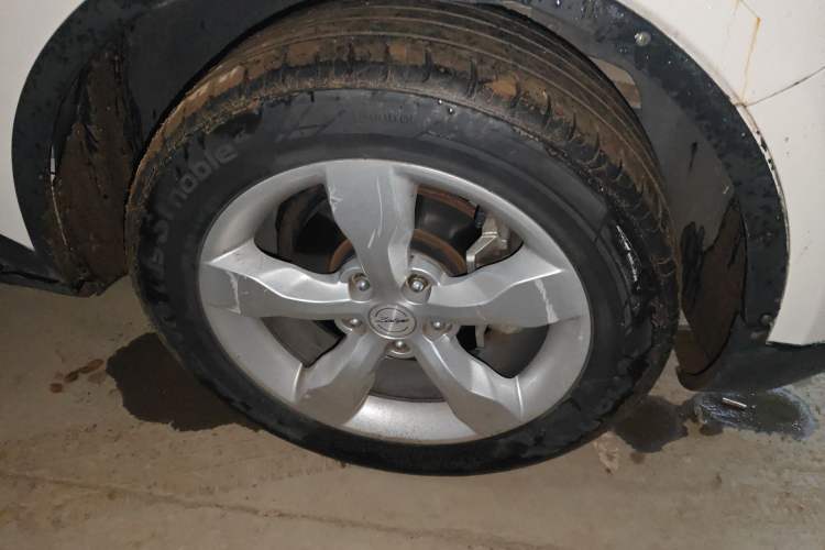 Used Zotye Domy X5 2015 1.5T Manual Luxury Model China V Standard