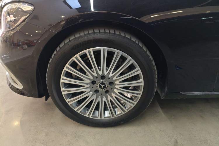 Used Mercedes-Benz E-Class 2023 Updated E 300 L Luxury Edition
