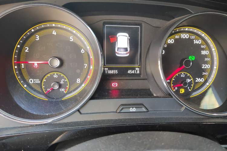 Used Volkswagen Tiguan L 2019 Updated Version 330TSI Automatic Two-Wheel Drive Panoramic Comfort Edition China VI Standard Odometer Close Up