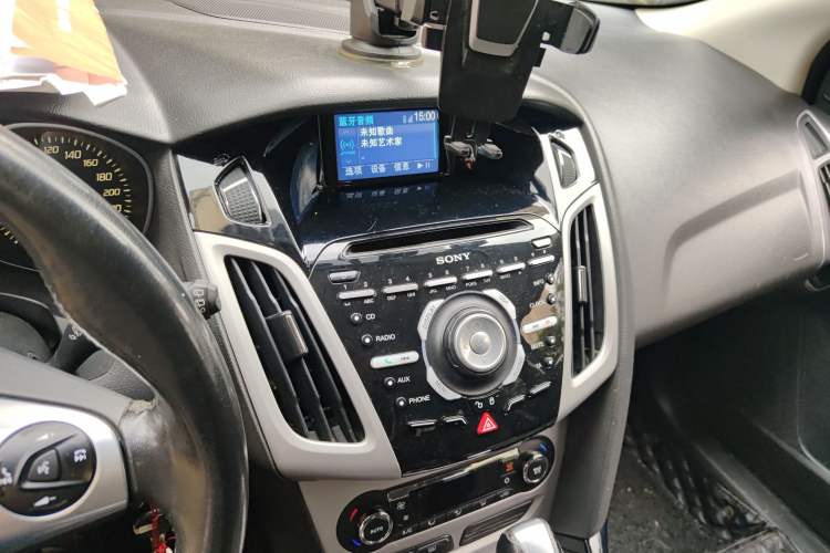 Used Ford Focus 2012 Hatchback 2.0L Automatic Luxury Sport Model
