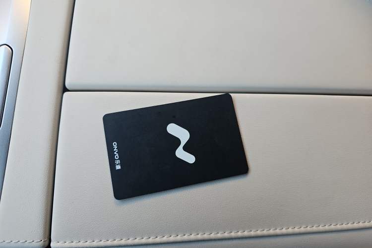 Used ONVO Luxeed L90 2025 Model—Max Six-Seater Version