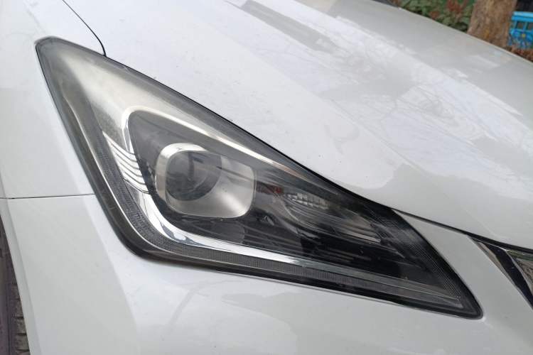 Used Changan Eado 2018 High-Energy Edition 1.6L GDI Manual Pioneer Model China V Standard
