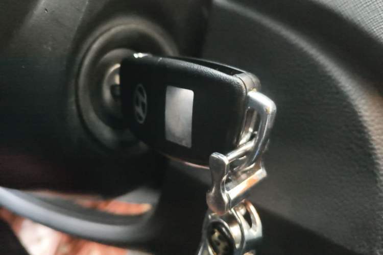 Used Hyundai Santa Fe 2013 2.4L Automatic 4x4 Comfort Edition Vehicle Key