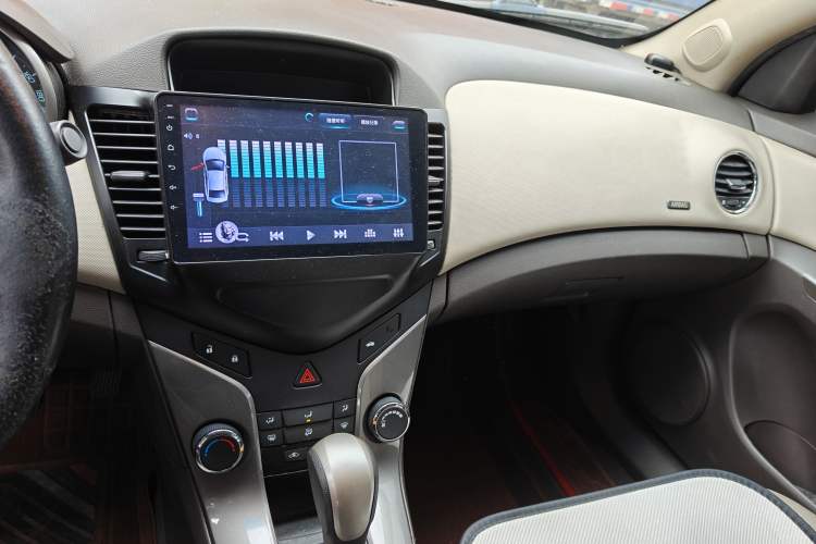 Used Chevrolet Cruze 2015 1.5L Classic SE AT Audio And AC Panel