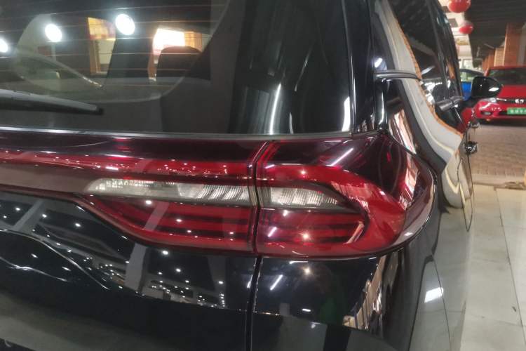 Used GAC Trumpchi M6 2021 PRO 270T Automatic Luxury Edition
