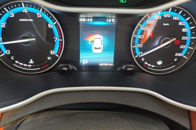 Used Geely Auto Vision S1 2018 1.5L CVT Fongchi Model Odometer Close Up