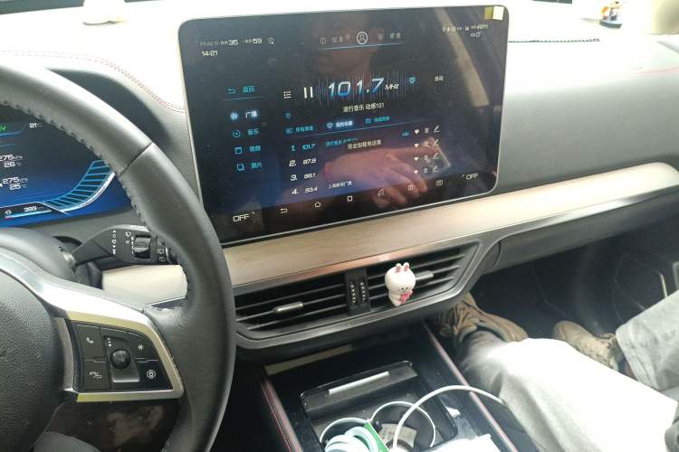 Used BYD Tang New Energy 2018 DM 2.0T All-Wheel Drive Smart Connect Elite 7-Seater China V Emission Standard
