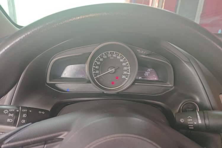 Used Mazda 3 Axela 2017 Sedan 1.5L Automatic Luxury Model Emission Standard China V Instrument Cluster