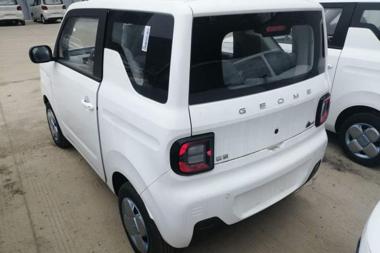 Used Geely Galaxy Panda 2024 Panda Mini 200km Endurance Bear