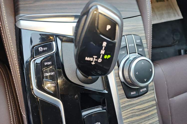 Used BMW 5 Series 2022 Updated 530Li Leading Edition Luxury Package
