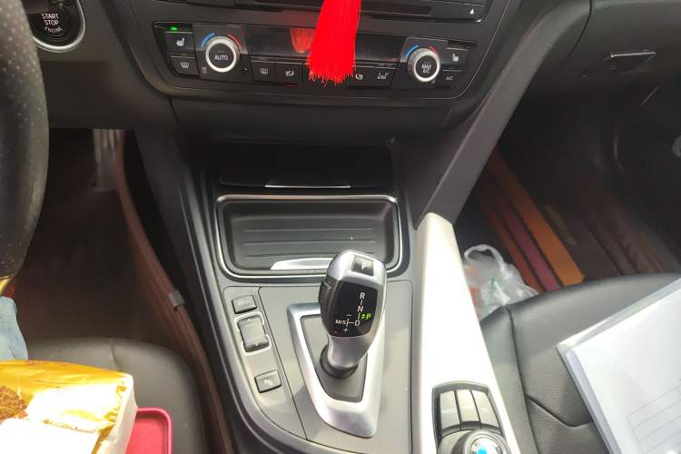 Used BMW 3 Series 2015 320Li Fashion Model