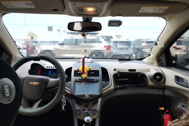 Used Chevrolet Aveo Sonic 2014 Sedan 1.4 SL MT Comfort Edition Headliner