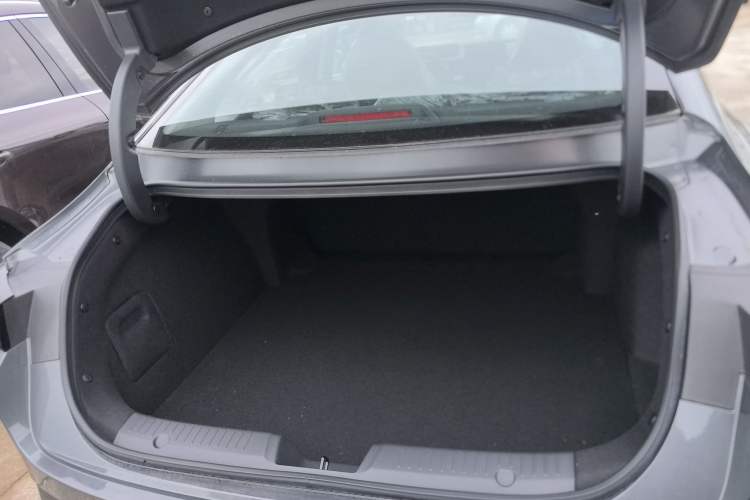 Used CHANGAN Eado PHEV 2025 Smart New Blue Whale 145KM Battleship Edition Trunk