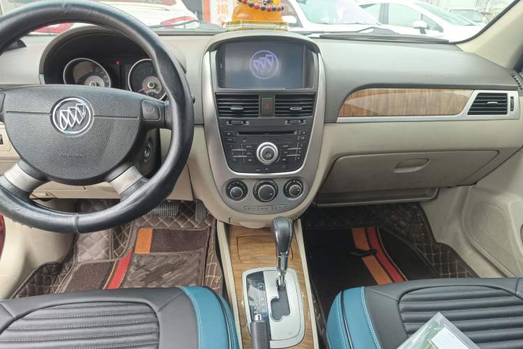 Used Buick Excelle 2015 1.5L Automatic Classic Model

