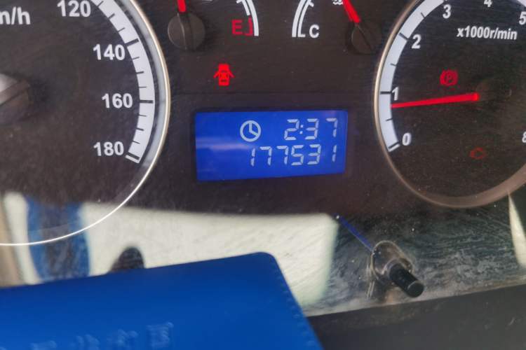 Used Foton Scenic G7 2020 2.4L Commercial Version Long Wheelbase High-Roof 10-Seater Bus China VI Emission Standard 4K22D4M Odometer Close Up