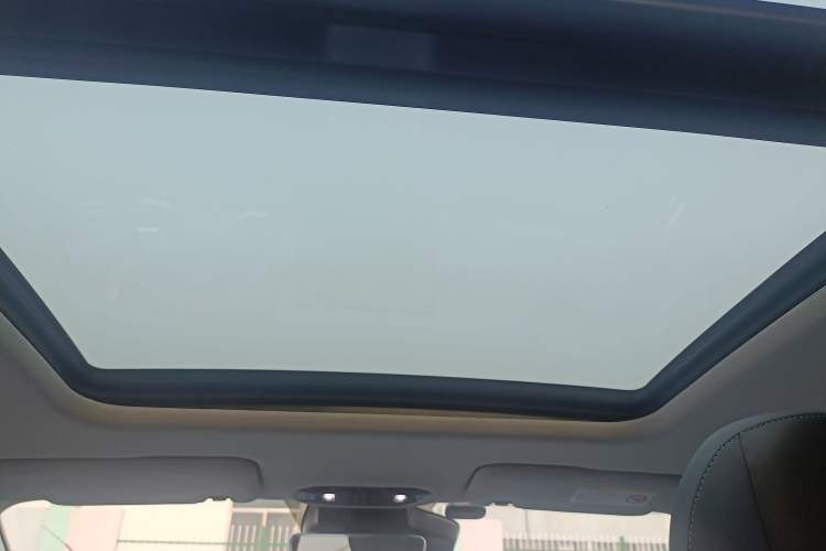 Used AION Y 2022 Plus 70 Tech Edition