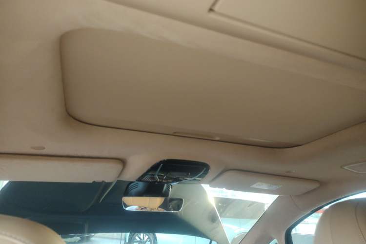 Used VOYAH Dream 2025 PHEV Four-Wheel-Drive Flagship Kunpeng Edition
