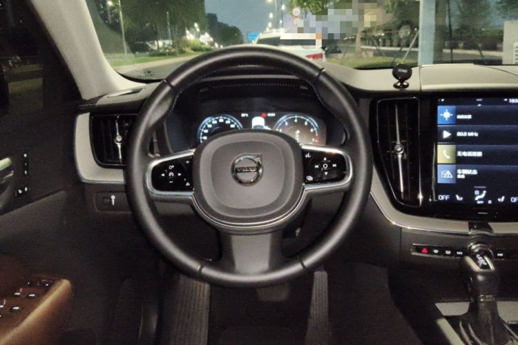 Used Volvo XC60 2020 T5 4x4 Smart Luxury Edition
