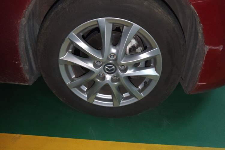 Used Mazda 3 Axela 2017 Sedan 1.5L Automatic Luxury Model Emission Standard China V
