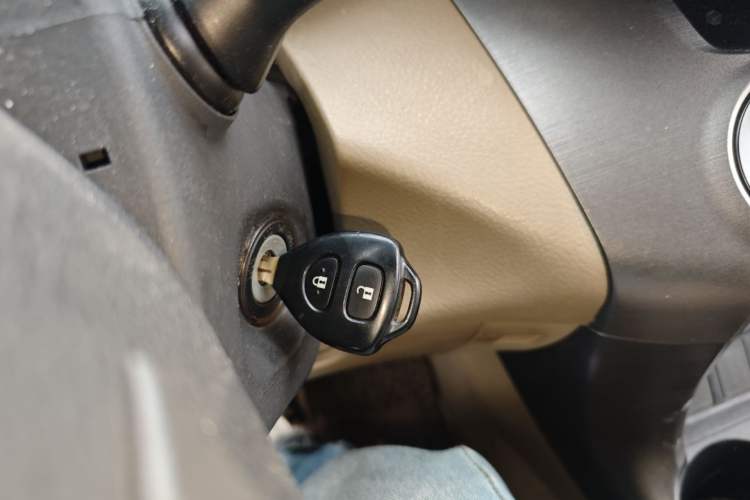 Used Toyota RAV4 2011 2.0L Automatic Classic Edition Vehicle Key