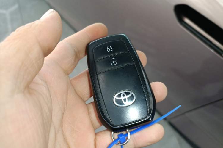 Used Toyota bZ3 2023 616 km Long-Range Premium
