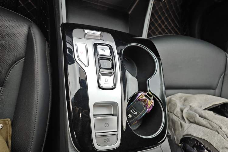 Used Hyundai Tucson 2021 Tucson L 1.5T DCT GLX Elite Edition Gear Lever