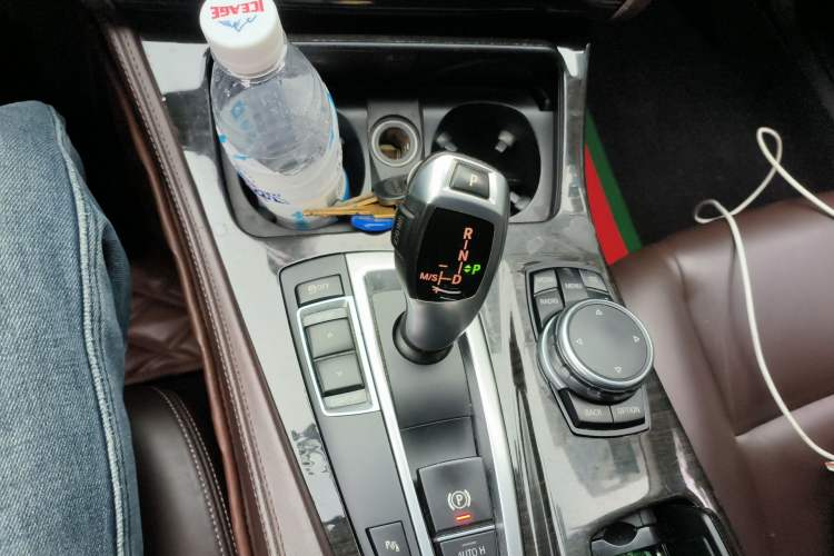 Used BMW 5 Series 2014 525Li Luxury Design Package
