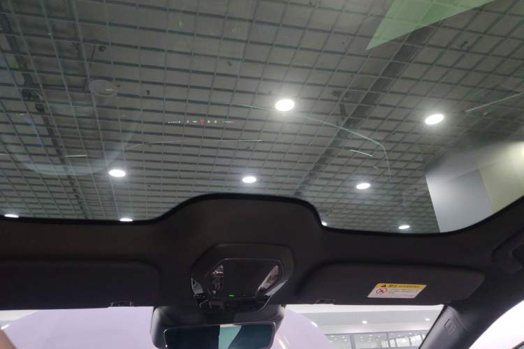 Used Hongqi Tiangong 08 2025 680 Ultra Four-Wheel-Drive Version
